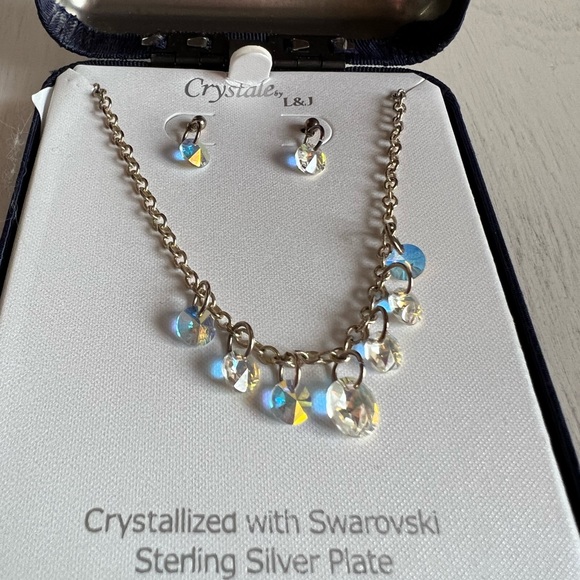 Vintage Swarovski crystal and silver plated necklace and earring set - Picture 2 of 7